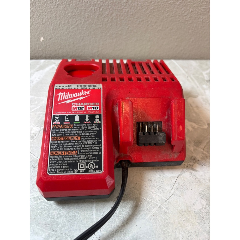 Milwaukee M12 M18 Battery Charger 48-59-1812 Dual Voltage Lithium Ion Red